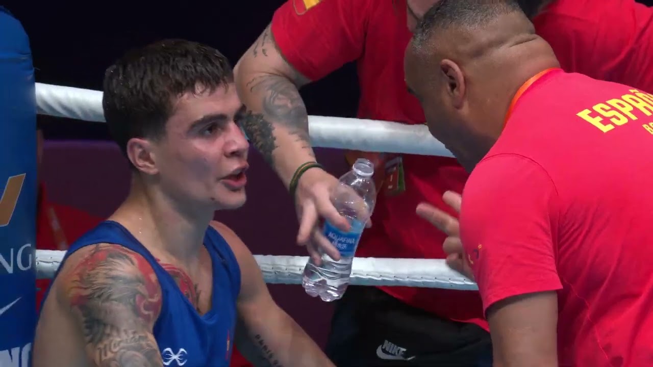 Hugo Grau (FRA) vs. Oier Ibarreche (ESP) World Boxing Cup 2026 (65kg) background