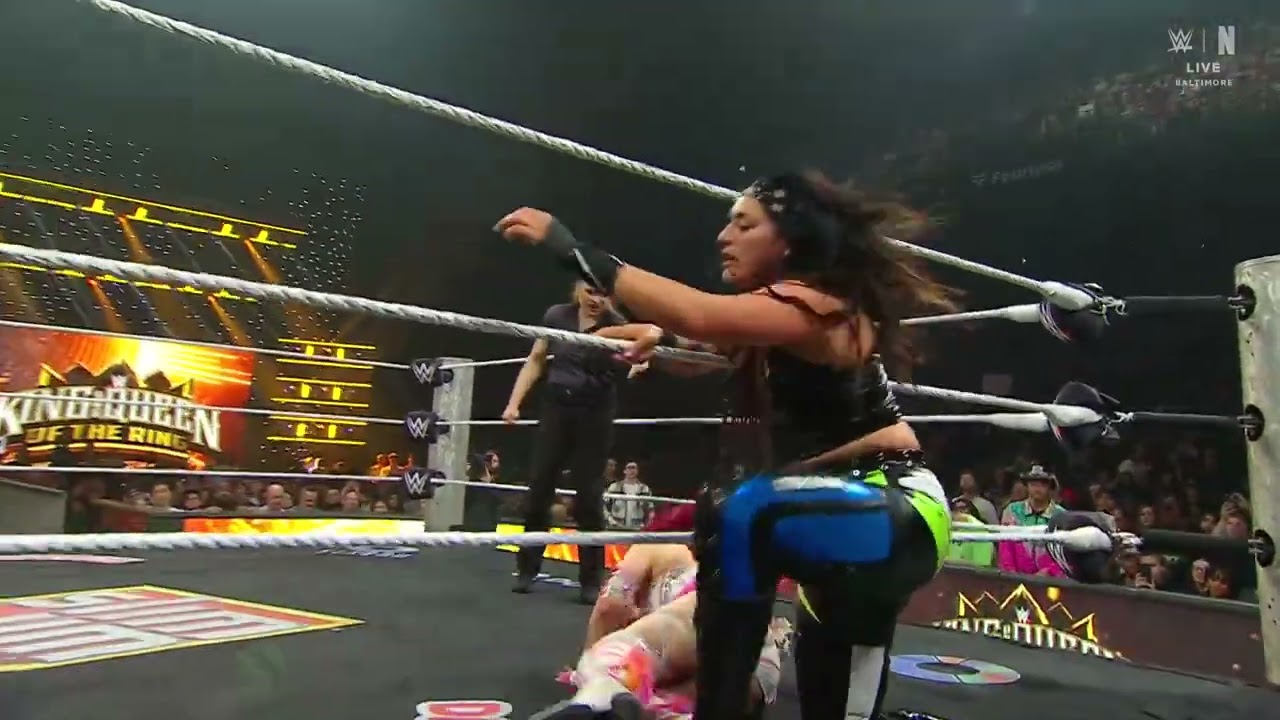 IYO Sky VS Raquel Rodriguez 2/2 background