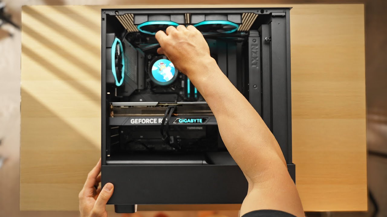 $2000 Gaming PC Build (1440p destroyer) background