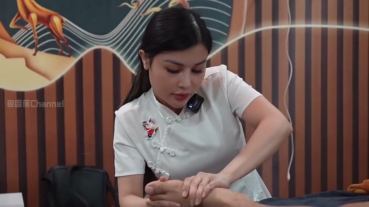 💆 Professional Massage Session background