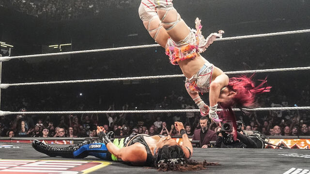 IYO SKY advances to the Queen of the Ring Final: Raw highlights, June 15, 2026 background
