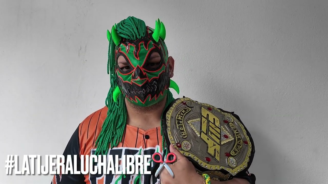 Halloween Jr: Me he ganado las cosas por mi esfuerzo no por ayudas, un sueño luchar con Canek background