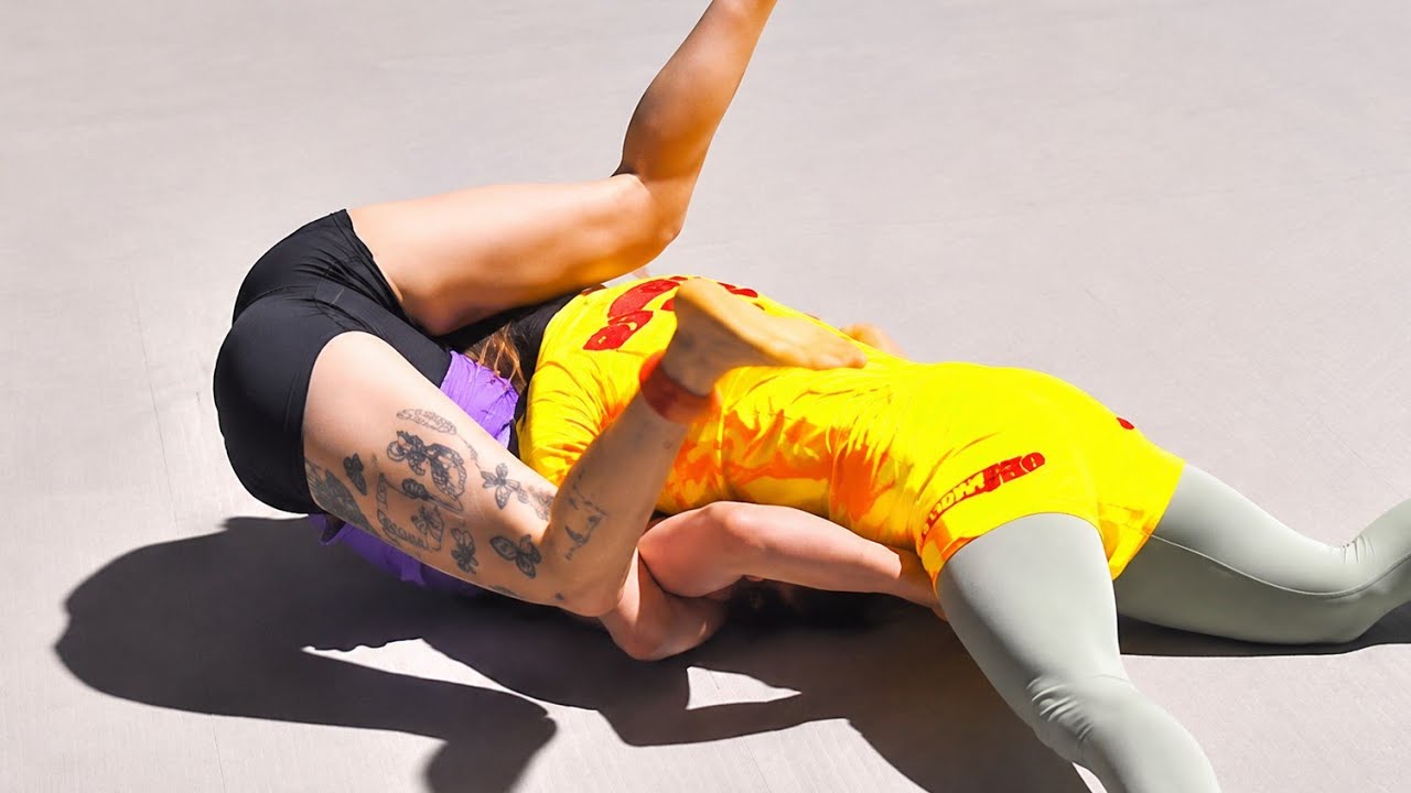 đ„ Epic Womenâs Grappling Showdown | Intense Ground Control Battle đ€ŒââïžđȘ