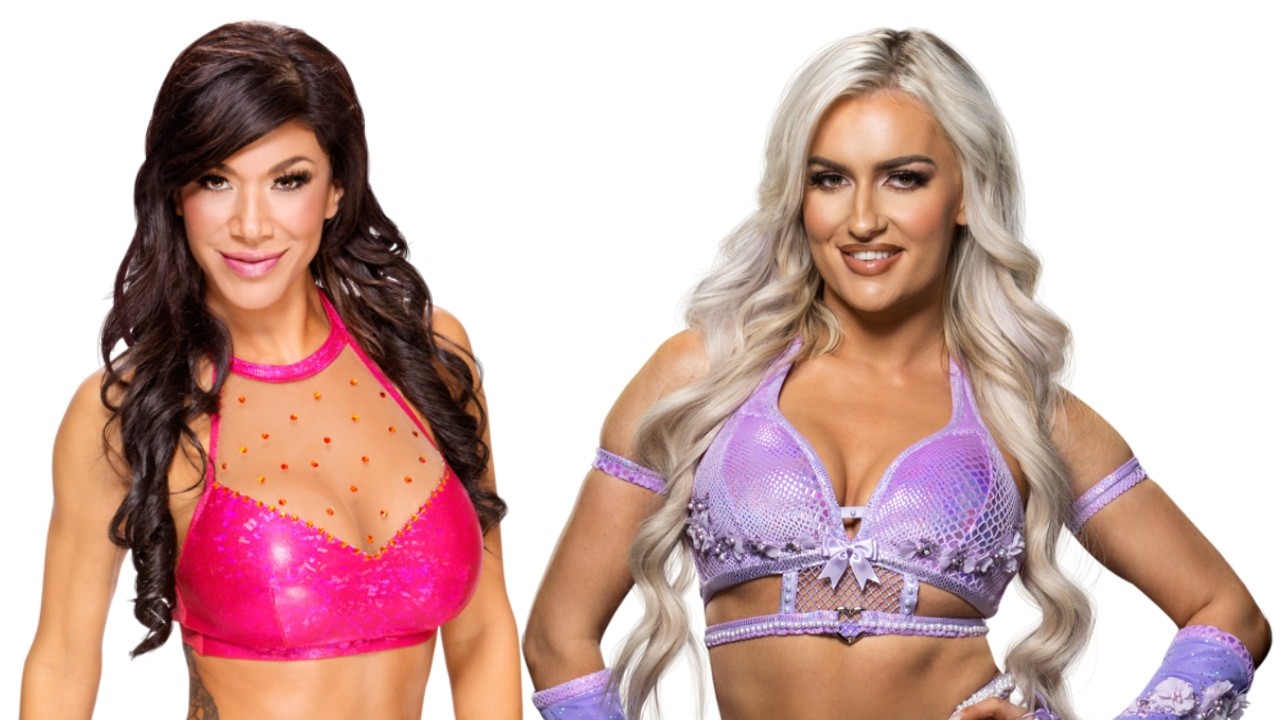 Rosa Mendes vs Blake Monroe- Spinning Sidewak Slam