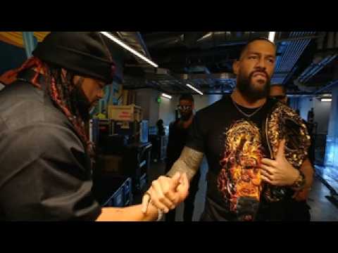 Roman Reigns Ariives to RAW with NEW BLOODLINE