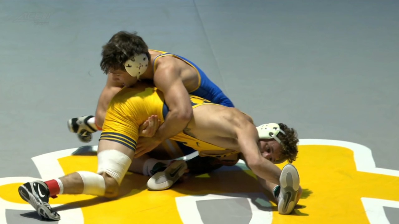 157lbs Ty Watters (West Virginia) vs Dylan Evans (Pitt)
