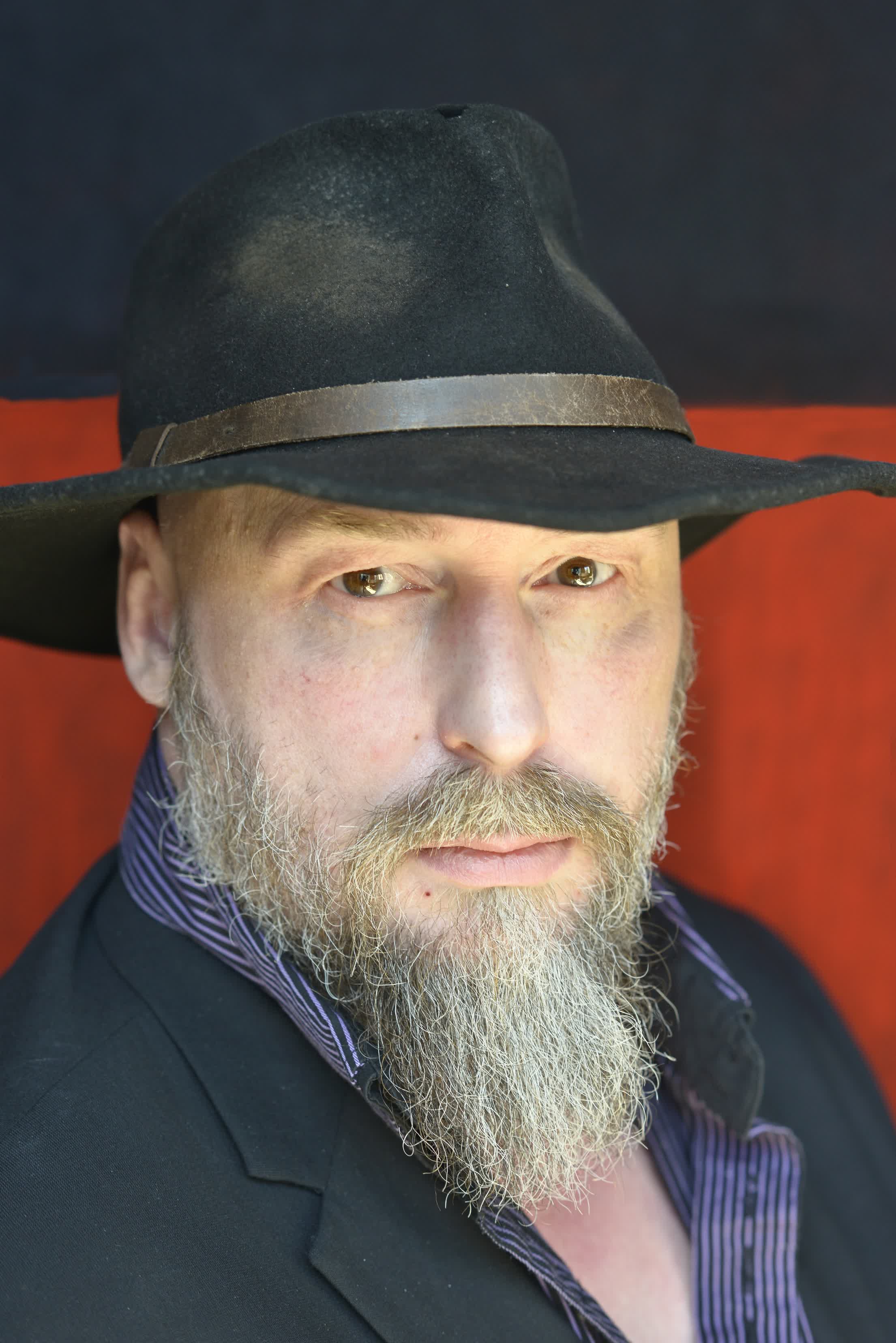 actor Warren Ellis large photo
