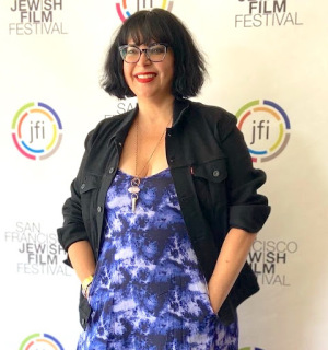 Alicia J. Rose