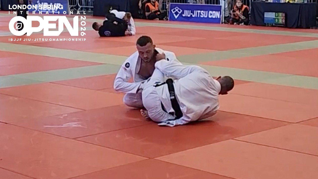 Thomas Bracher vs Csaba Hocz / London Spring Open 2026 background