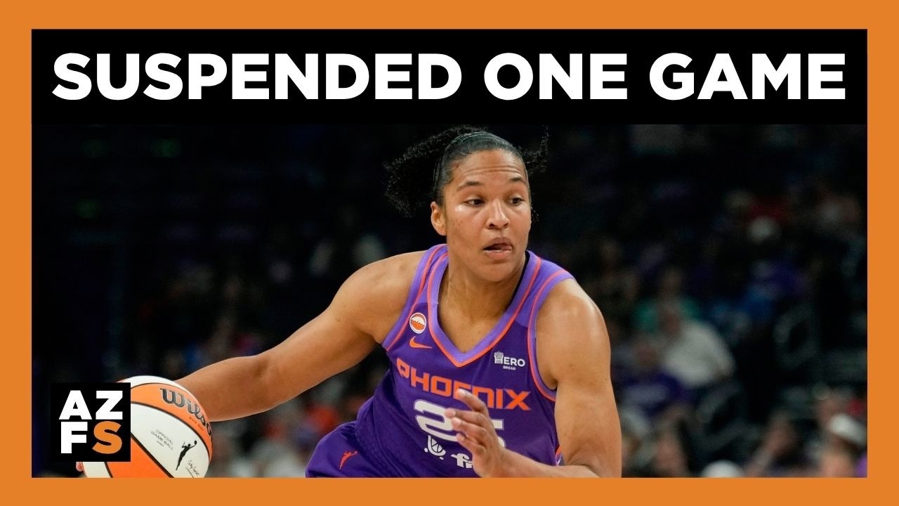 This Alyssa Thomas hit against Caitlin Clark earned a suspension background
