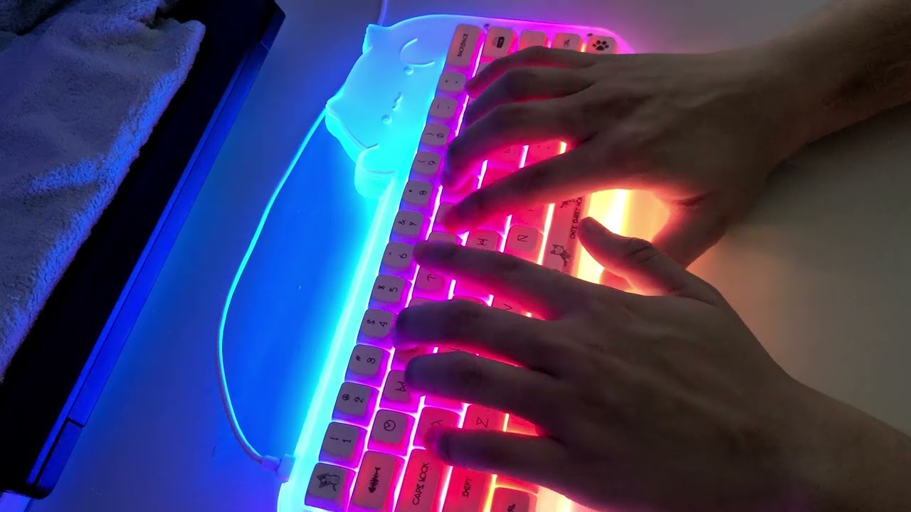 epomaker mini cat 64(bongo cat keyboard) with strawberry jelly V4 switch backdrop