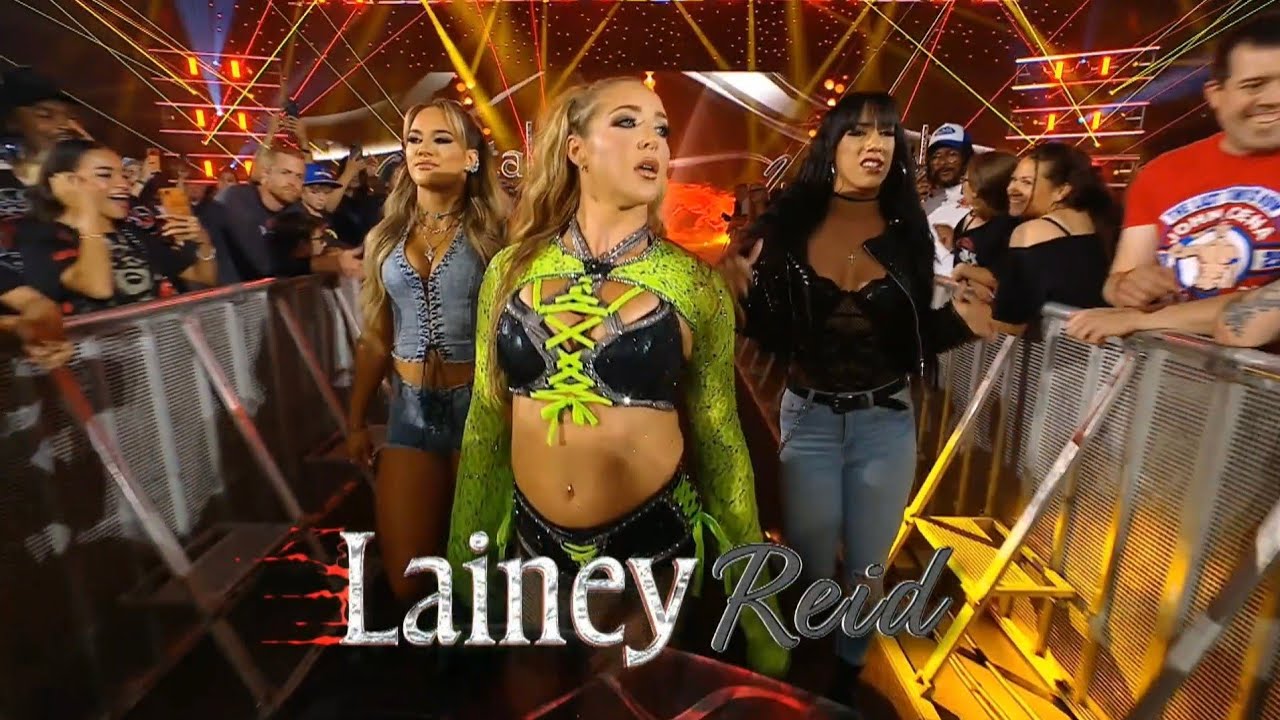 Brie Bella vs Lainey Reid: SmackDown July 3 2026 background