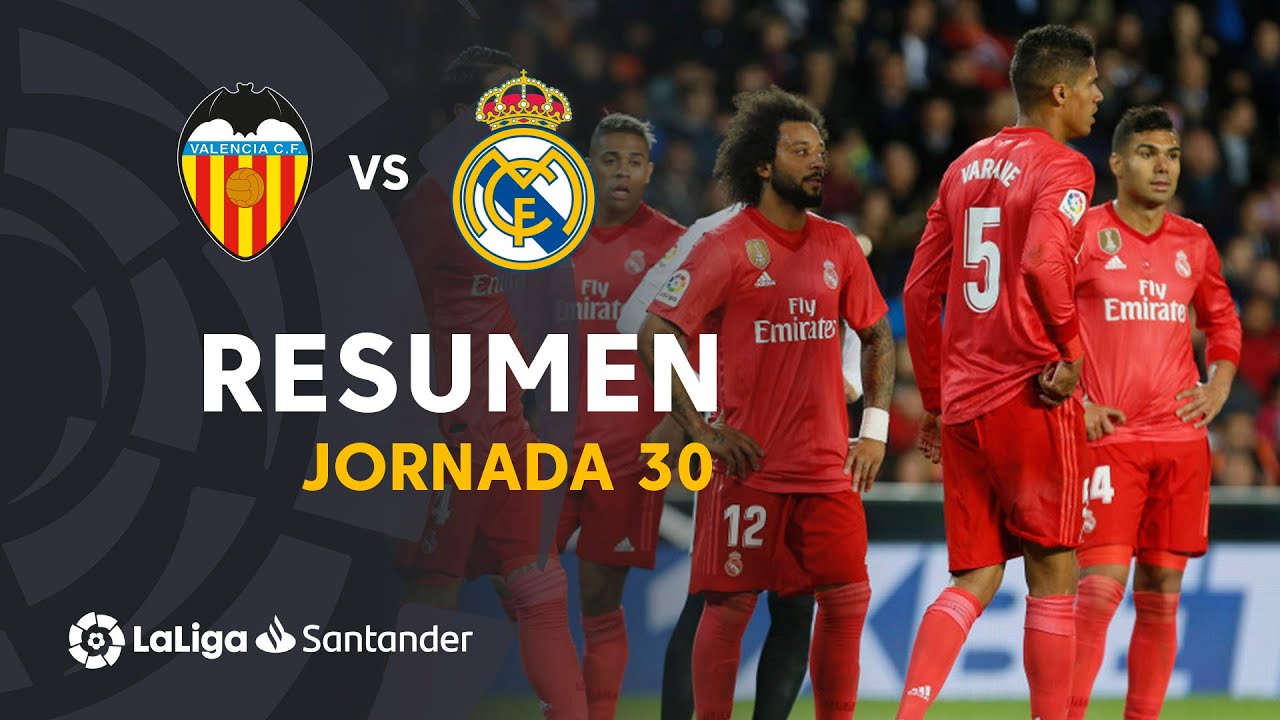 Resumen de Valencia CF vs Real Madrid (2-1) background