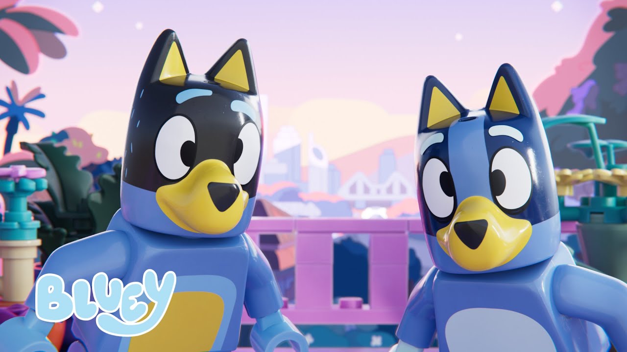 Bluey the Copycat! 😺 | LEGO Bluey Shorts: BRAND NEW Moment 💙 | Bluey background