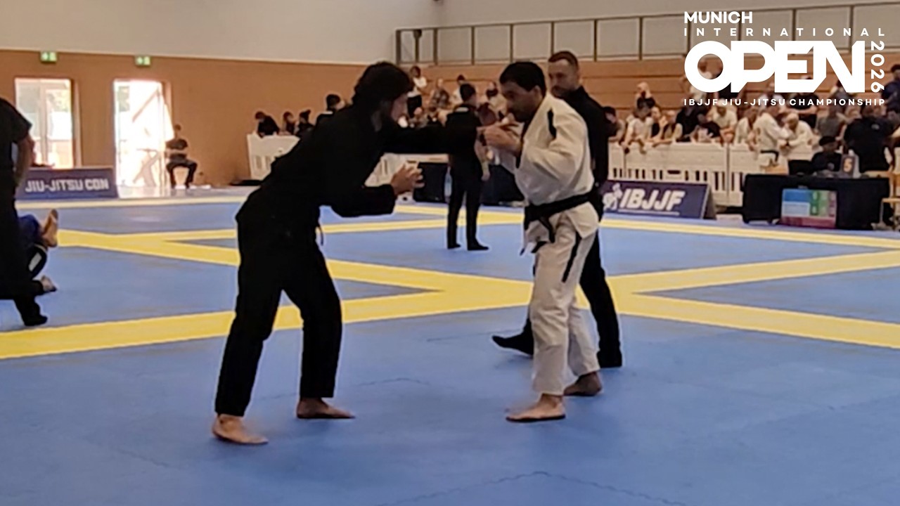 Ahmed Laaribi vs Artur Osipov / Munich Open 2026 background