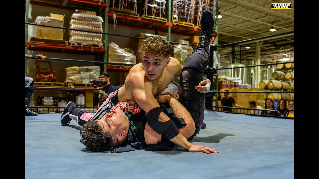 W.O.W 6-Man Tag Team Match - Bellini Club v Mike Datello & Los Homies background