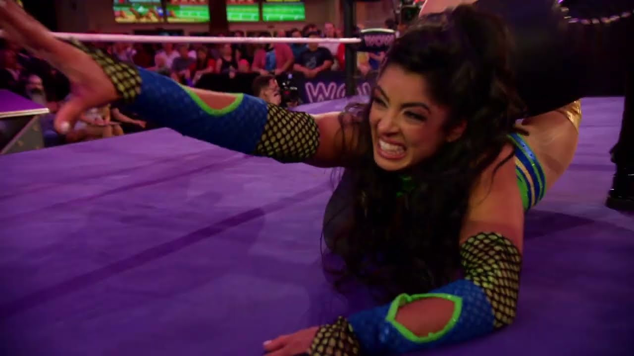 WOW Episode 431: The VIPs Are Back (ENCORE) | FULL EPISODE | WOW - Women Of Wrestling background