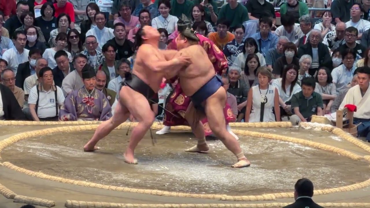 速報❗️若元春 vs 高安【大相撲令和8年7月場所】初日 WAKAMOTOHARU vs TAKAYASU【SUMO JUL DAY1】2026/07/12 名古屋場所 background