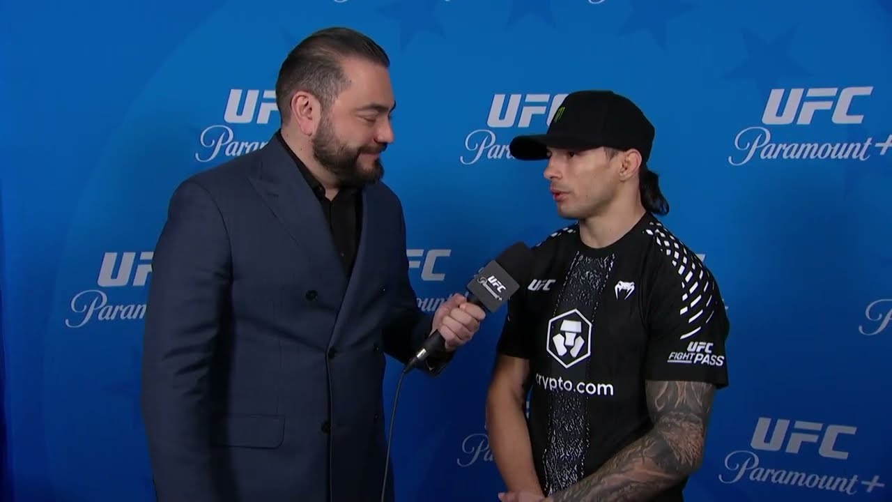 #UFC329 Alessandro Costa Entrevista Posterior background