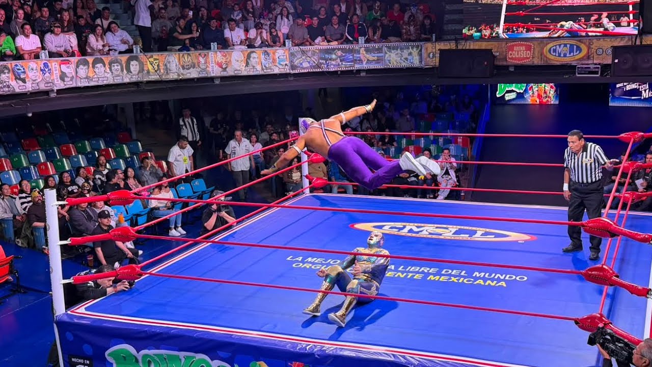 Reporte CMLL: Poseidon ЁЯЖЪ Fury Boy en la Arena Coliseo background