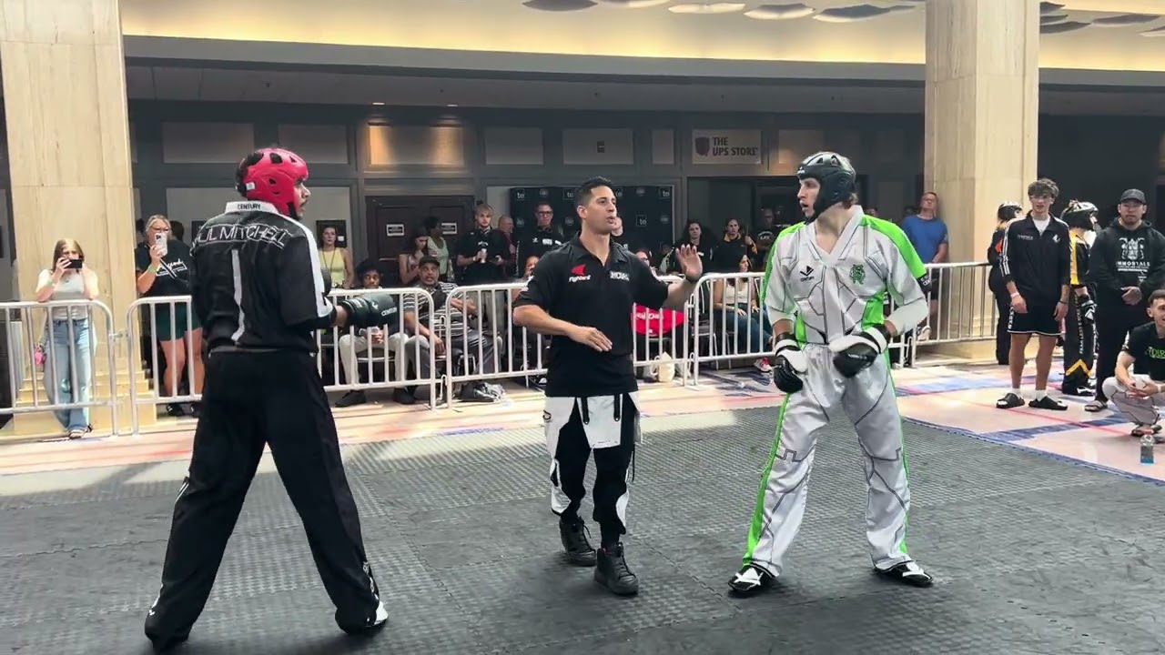 Mason Bumba vs Kristhian Rivas Mens Light Heavy Weight Sparring - Battle of Atlanta 2026 background