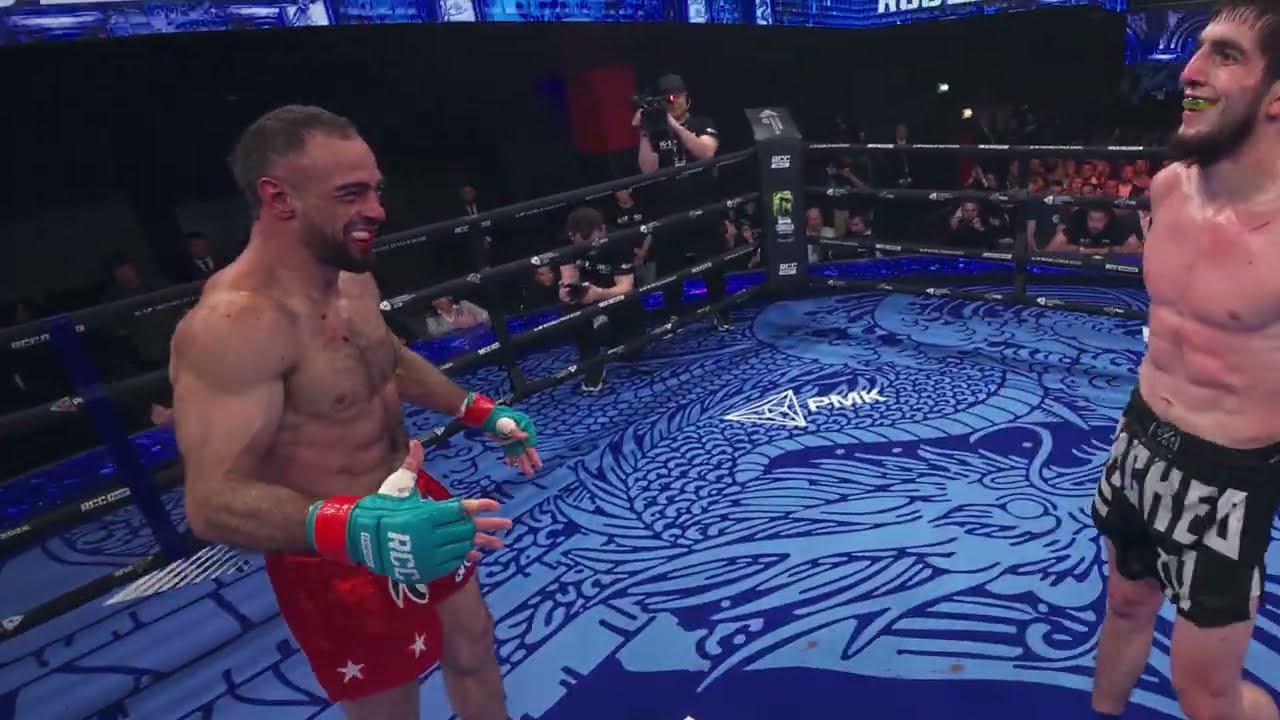 Роберт Козиханов VS Амихан Закриев REF Илья Алексеев background