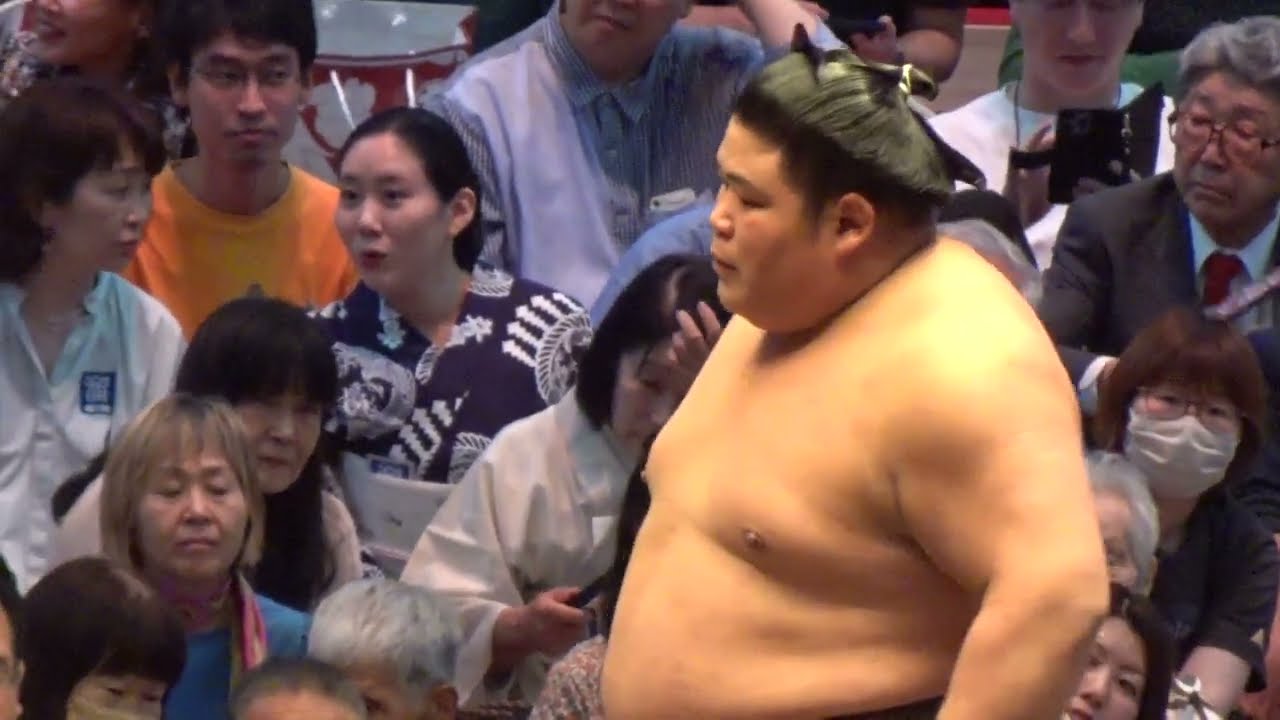 伯乃富士 vs 大栄翔【大相撲令和8年7月場所】初日 HAKUNOFUJI vs DAIEISHO【SUMO JUL DAY1】2026/07/12 名古屋場所 background