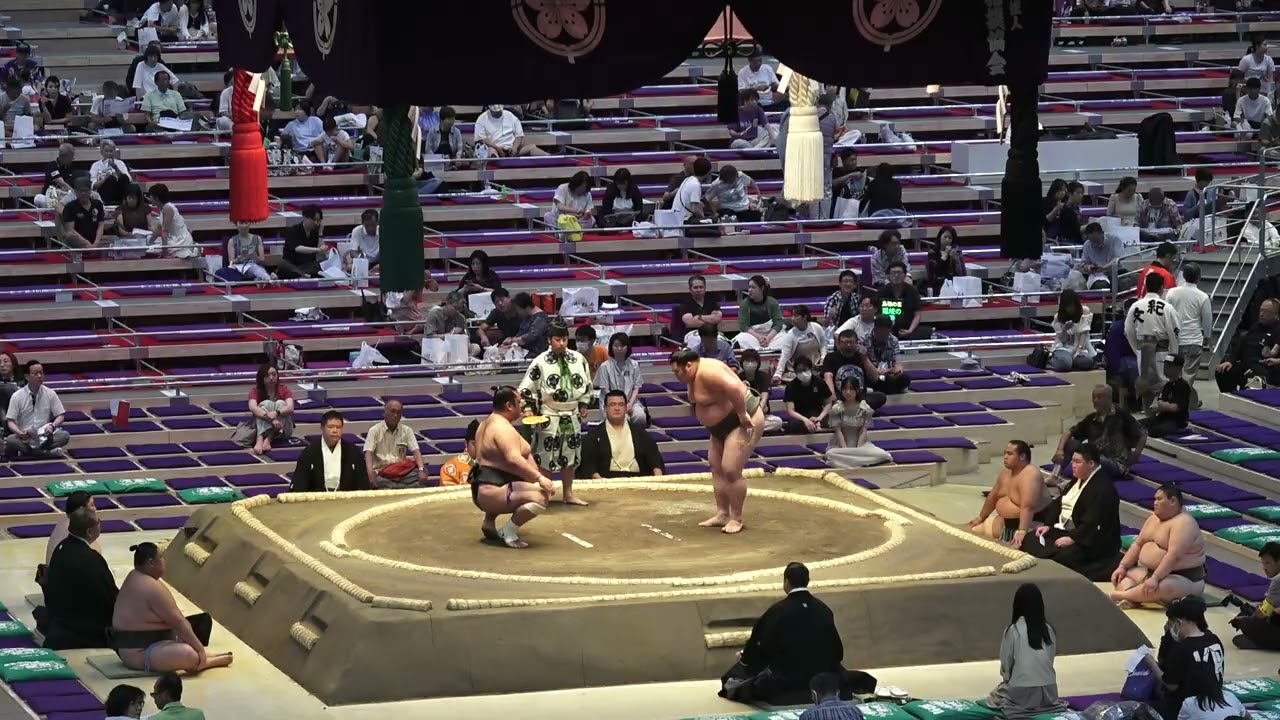 4K《幕下》琴大進×小城ノ浜 日向龍×花の海 米沢龍×滑翔 隠岐の浜×安大翔 他【大相撲令和8年7月場所】初日 makushita【SUMO JUL DAY1】2026/07/12 名古屋場所 background