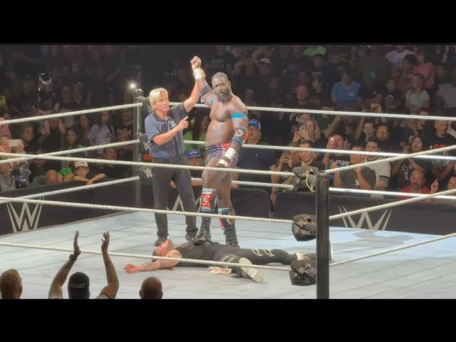 Oba Femi vs Dominik Mysterio Full Match - WWE Live 7/16/2026 background