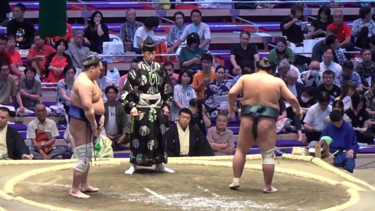 栃大海 vs 錦木【大相撲令和8年7月場所】初日 TOCHITAIKAI vs NISHIKIGI【SUMO JUL DAY1】2026/07/12 名古屋場所 2026-07-17 14:00 background