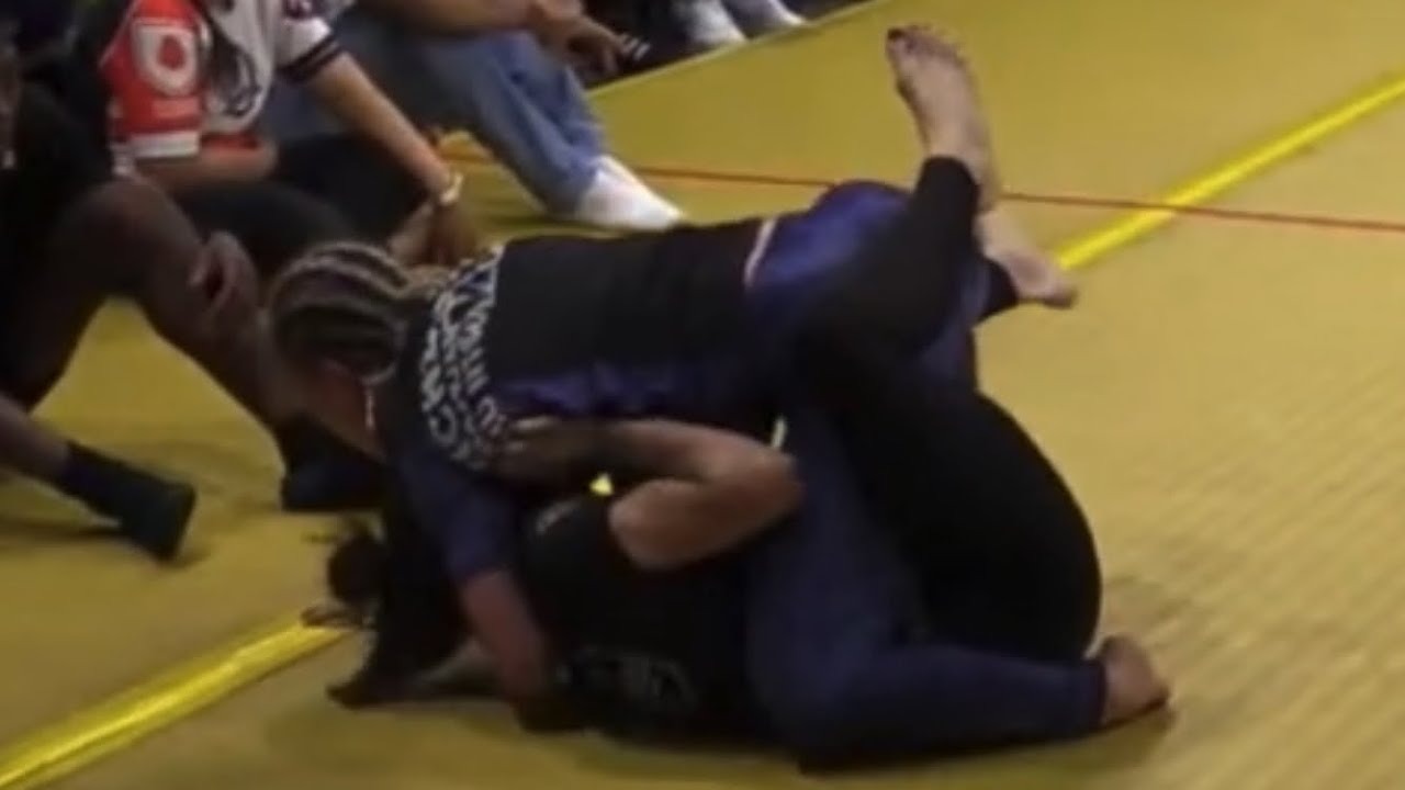 Monique van Staden loss e grapple match background