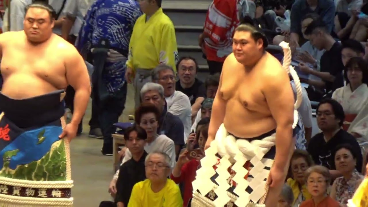 速報❗️横綱 豊昇龍 大の里 土俵入り【大相撲令和8年7月場所】7日目 【SUMO JUL DAY7】2026/07/18 名古屋場所 background