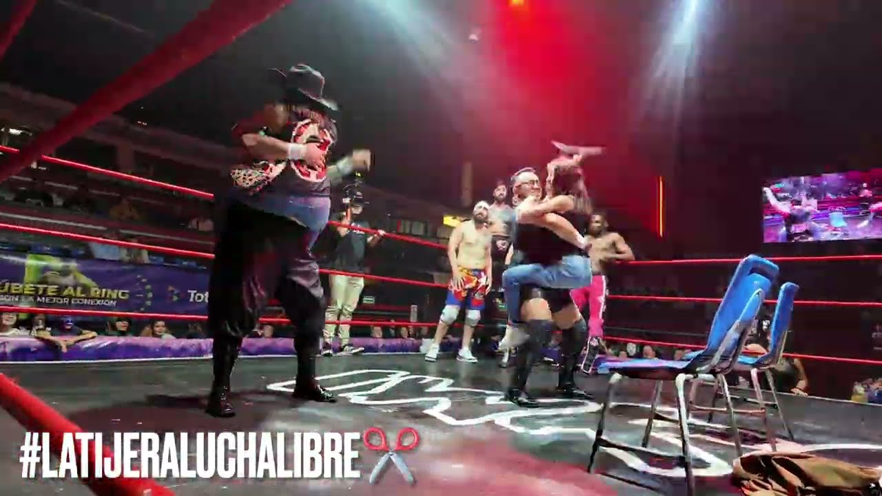 Tremendo baile de Big Mike y Big Ovett Jr a sus aficionadas background