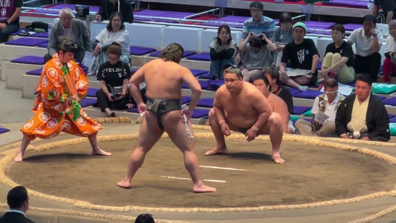 速報❗️二子山部屋 高原 vs 豪聖山【大相撲令和8年7月場所】8日目 中日 Futagoyama TAKAHARA vs GOSEIZAN【SUMO JUL DAY8】2026/07/19 background