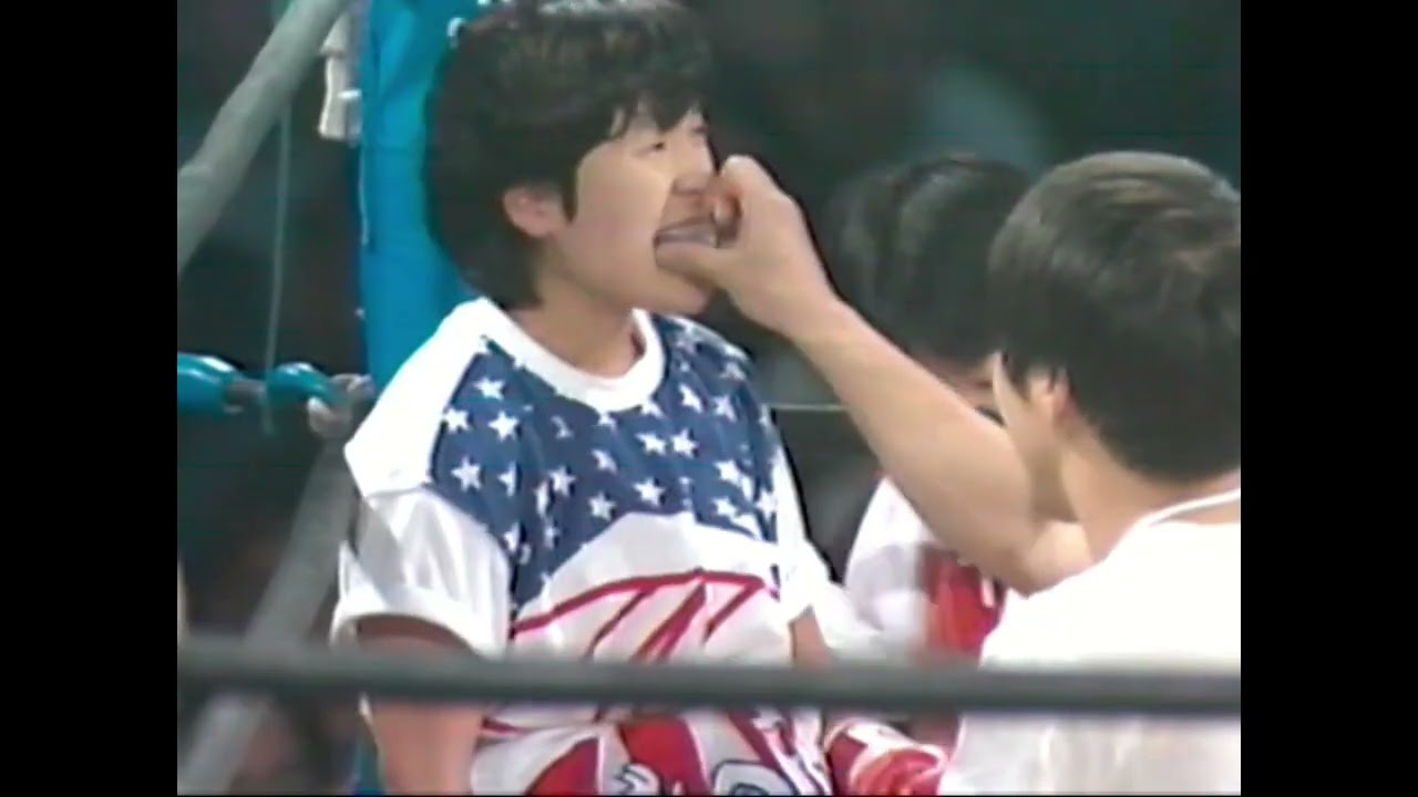 女子格★全女ファイティング・グローブII2分5ラウンド〈全日本女子プロレス〉前川久美子VS〈埼玉ジム〉シュガーみゆき全日本女子プロレス公式 background