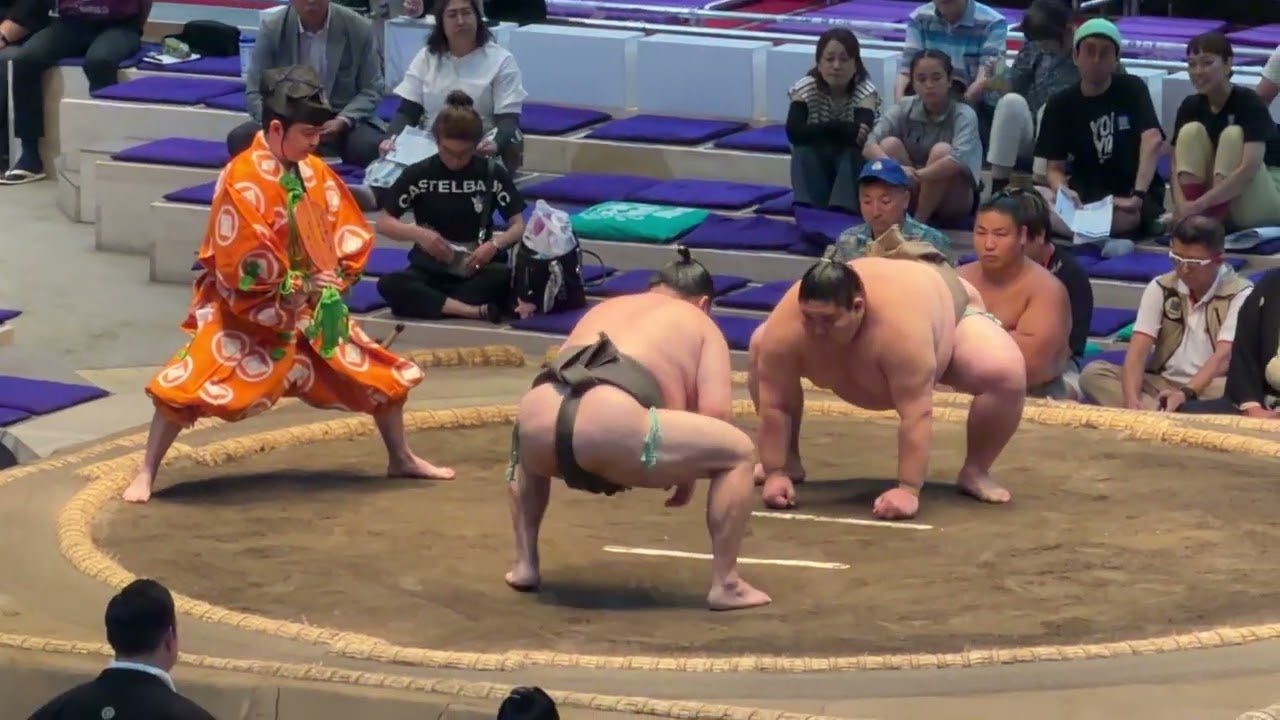 速報❗️二子山部屋 出沼 vs 靏林【大相撲令和8年7月場所】8日目 中日 Futagoyama DENUMA vs K TSURUBAYASHI【SUMO JUL DAY8】2026/07/19 background