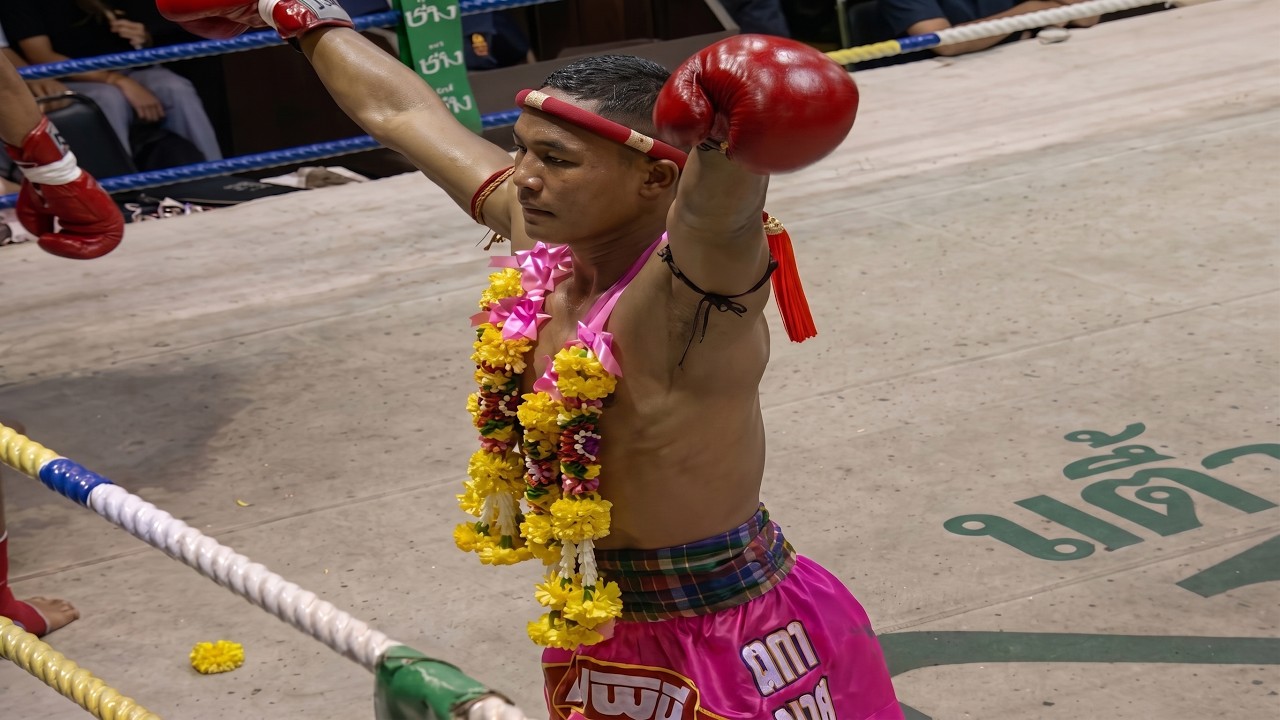Legendary Muay Thai Wai Krus | Saenchai, Kem, Anuwat & More background