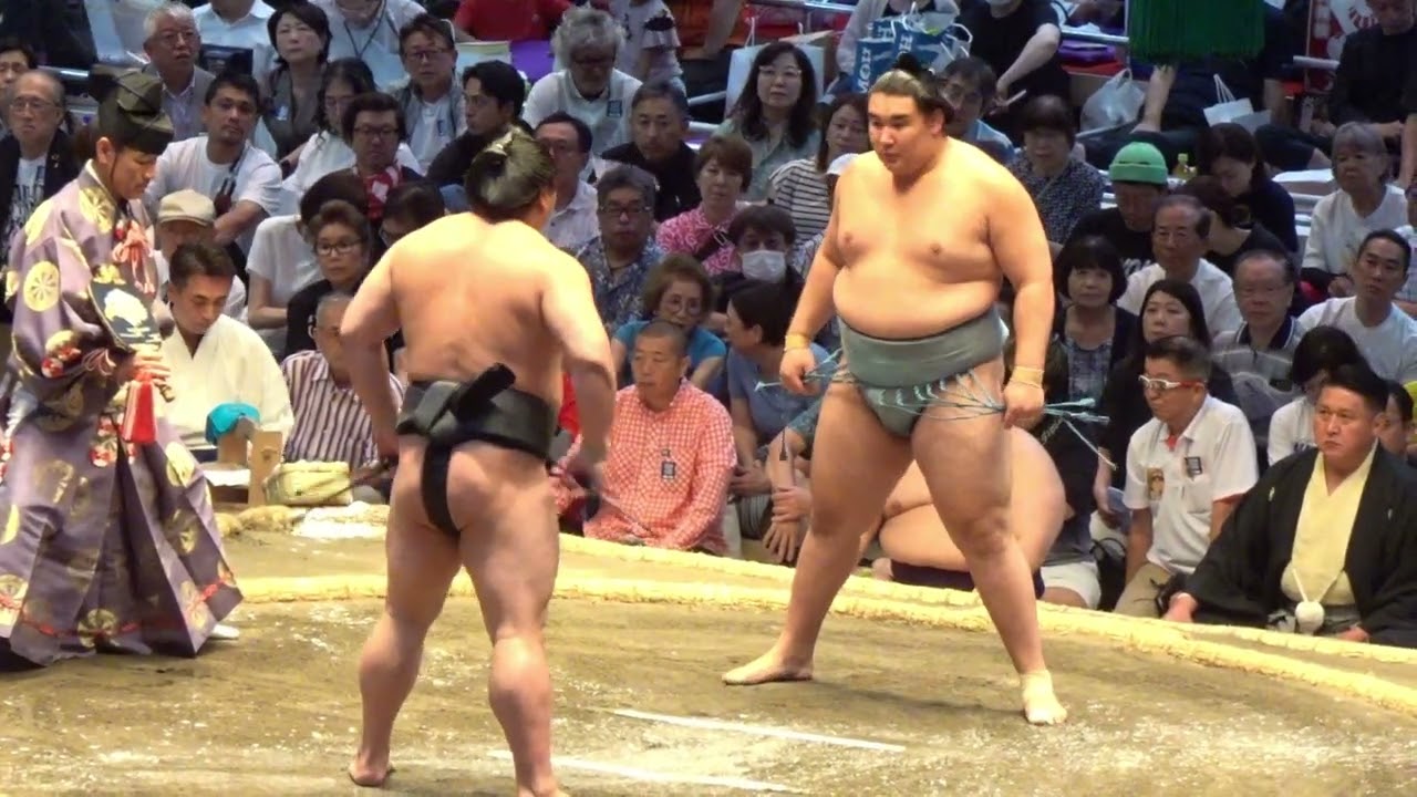 速報❗️若元春 vs 欧勝馬【大相撲令和8年7月場所】8日目 中日 WAKAMOTOHARU vs OSHOMA【SUMO JUL DAY8】2026/07/19 名古屋場所 background