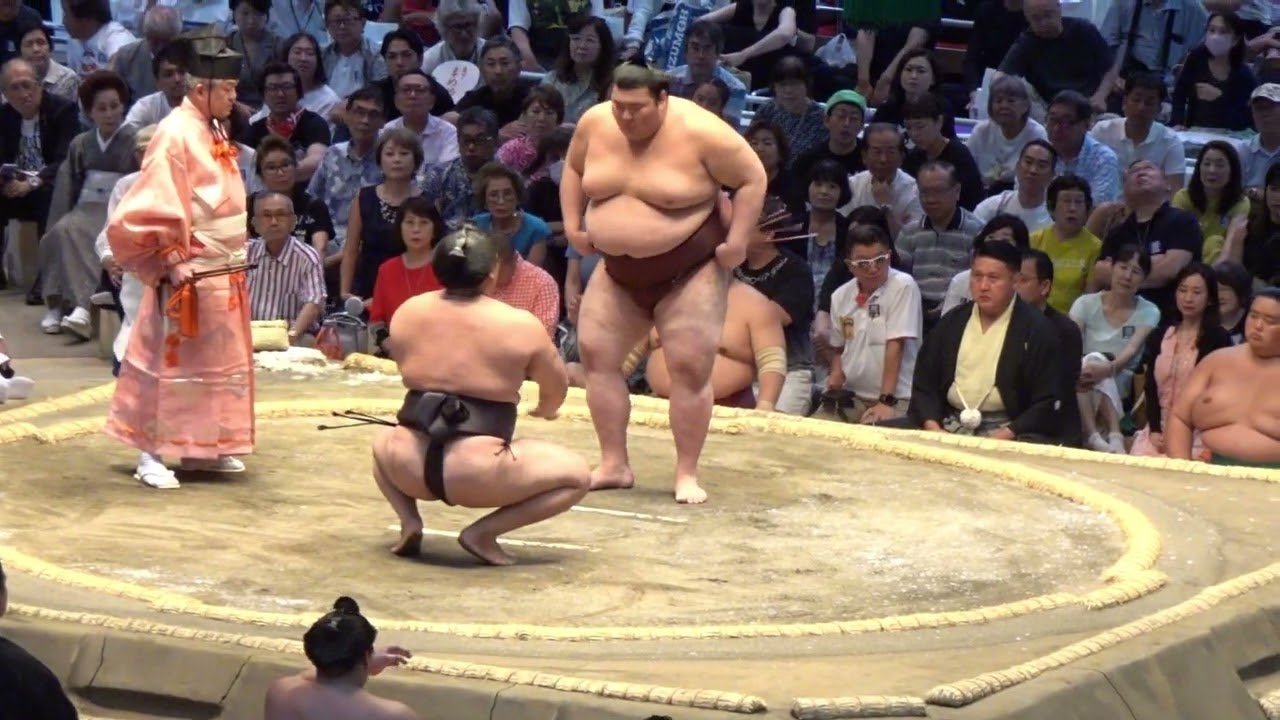 速報❗️霧島 vs 熱海富士【大相撲令和8年7月場所】8日目 中日 KIRISHIMA vs ATAMIFUJI【SUMO JUL DAY8】2026/07/19 名古屋場所 ロング版 background