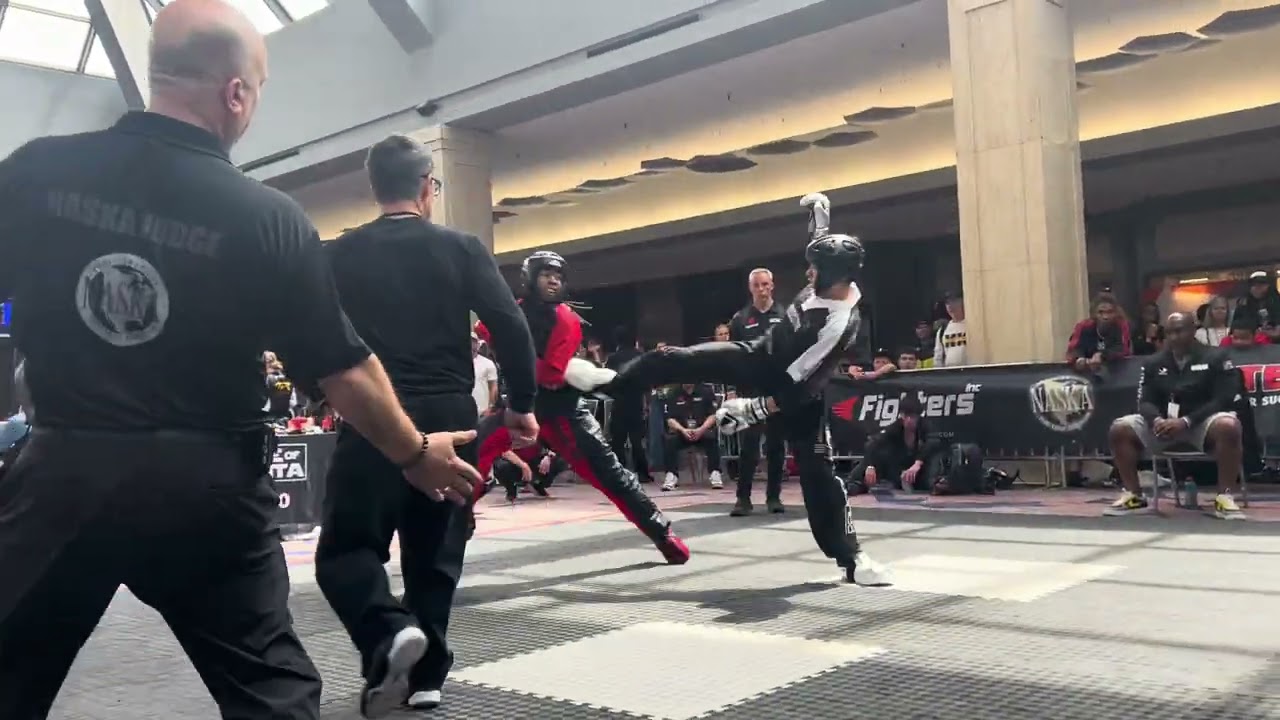 Tyson Wray vs Enrique Letona Mens Light Welterweight Sparring Finals - Battle of Atlanta 2026 background