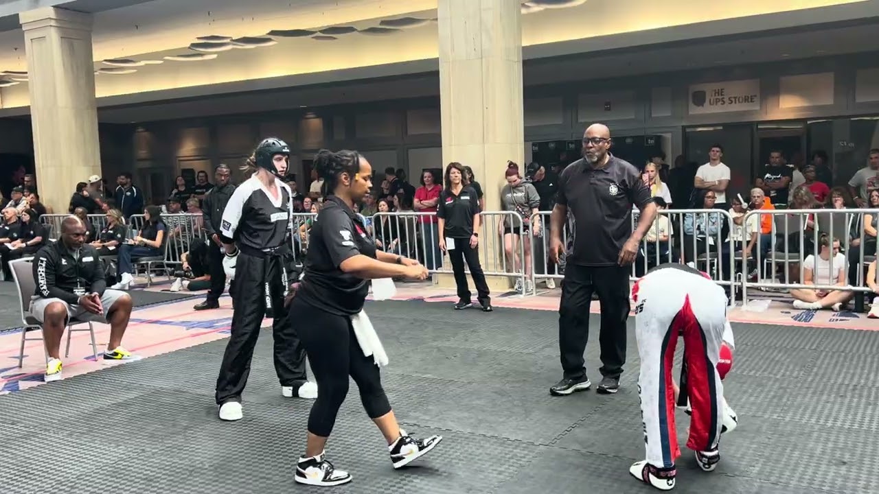 Katarina Herman vs Savannah Wolaniuk Womens Middleweight Sparring - Battle of Atlanta 2026 background