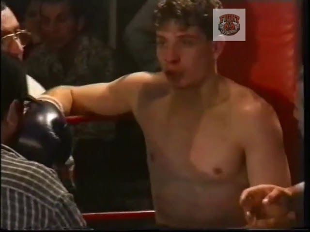 Sam Harvey vs Arthur Tsakonas background