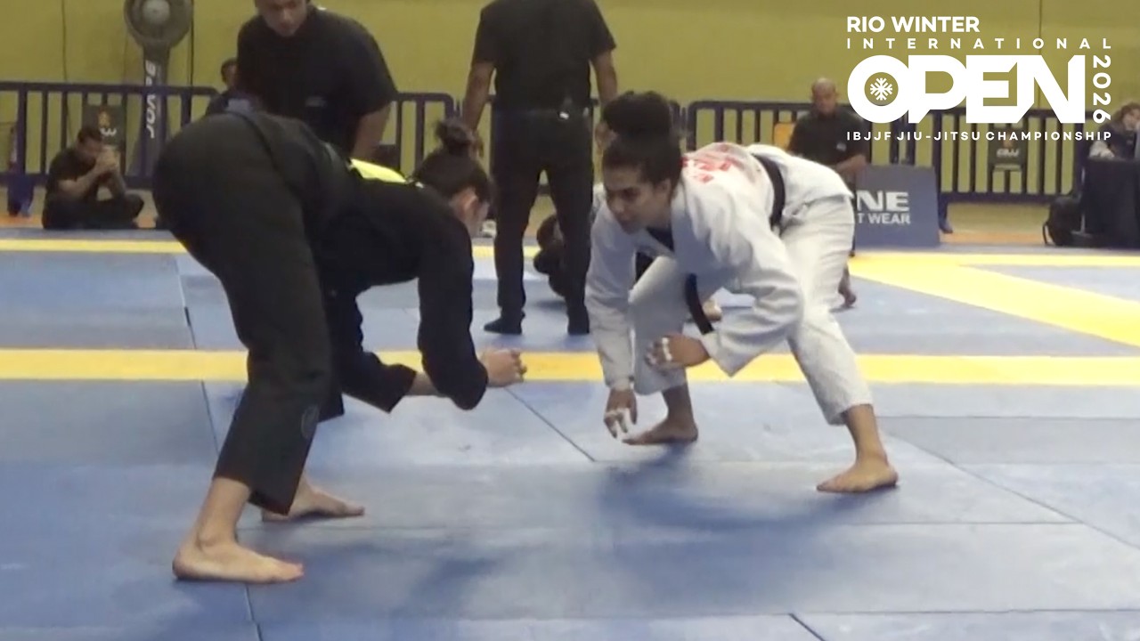 Natacha Ribeiro vs Jhenifer Canezin / Rio Winter Open 2026 background