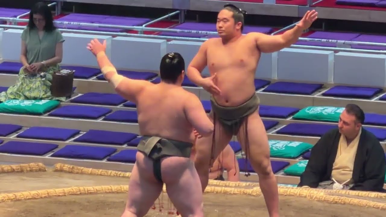 速報❗️二子山部屋 駿太vs 北乃庄 【大相撲令和8年7月場所】9日目 Futagoyama SHUNTA vs KITANOSHO【SUMO JUL DAY9】2026/07/20名古屋場所 background