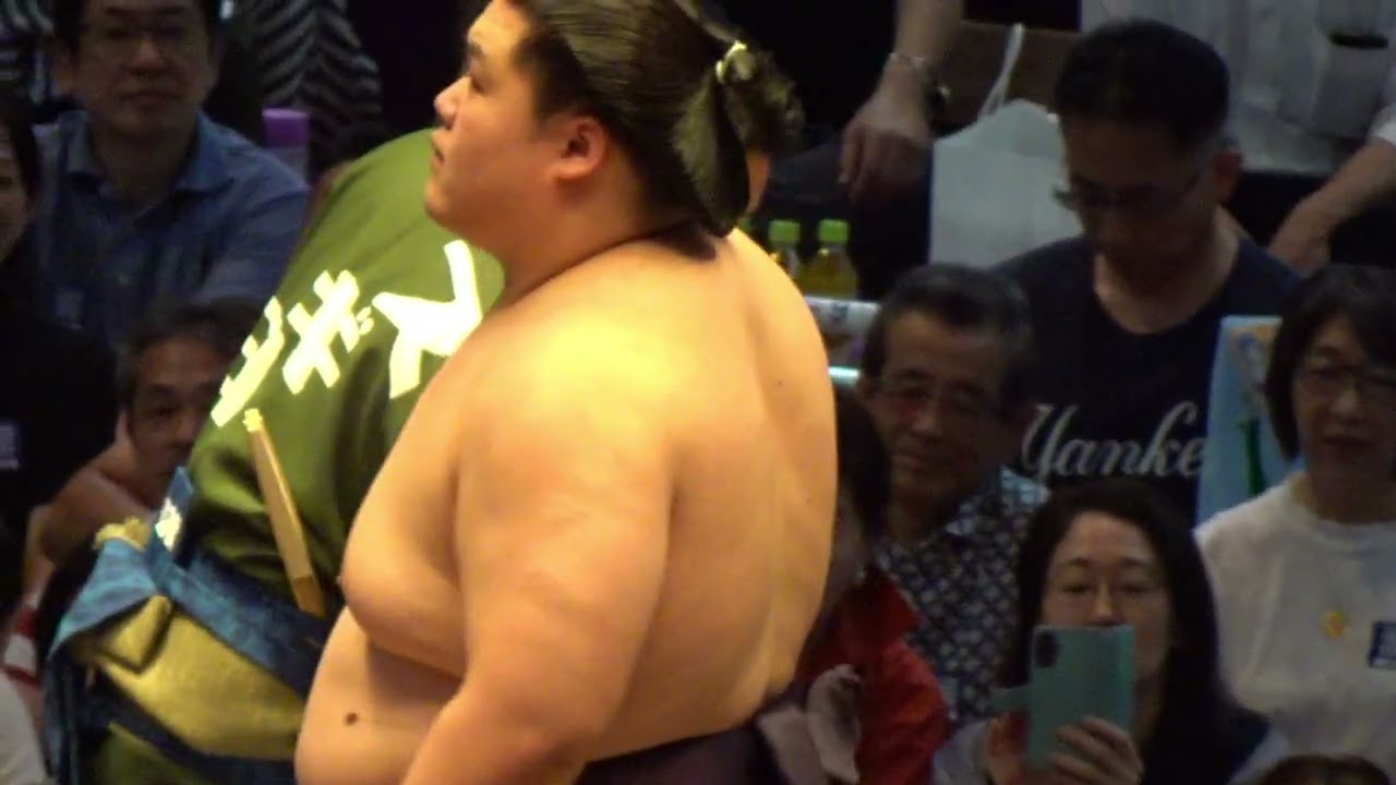 速報❗️『凄い❗️』藤ノ川 vs 王鵬【大相撲令和8年7月場所】9日目 FUJINOKAWA vs OHO【SUMO JUL DAY9】2026/07/20名古屋場所 background