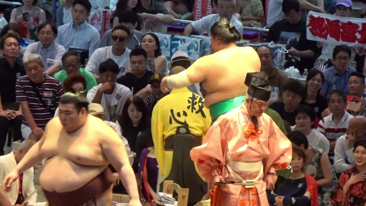 速報❗️熱海富士 vs 一山本 【大相撲令和8年7月場所】9日目 ATAMIFUJI vs ICHIYAMAMOTO【SUMO JUL DAY9】2026/07/20名古屋場所 background