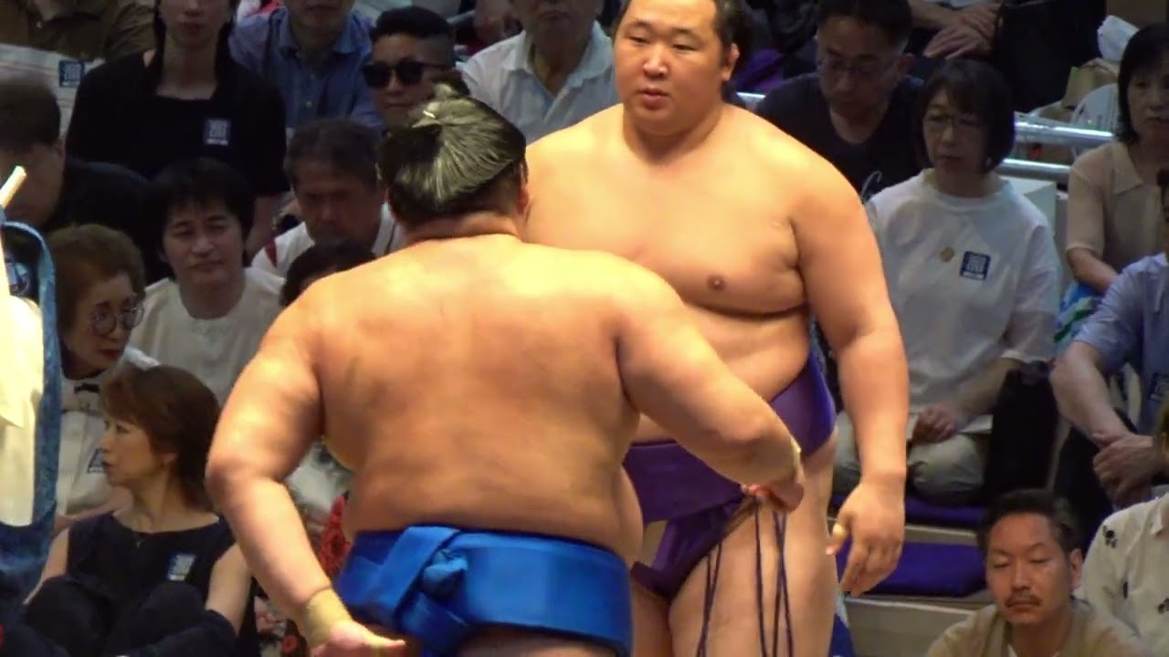 湘南乃海 vs 旭海雄【大相撲令和8年7月場所】9日目 SHONANNOUMI vs KYOKUKAIYU【SUMO JUL DAY9】2026/07/20 名古屋場所 backdrop