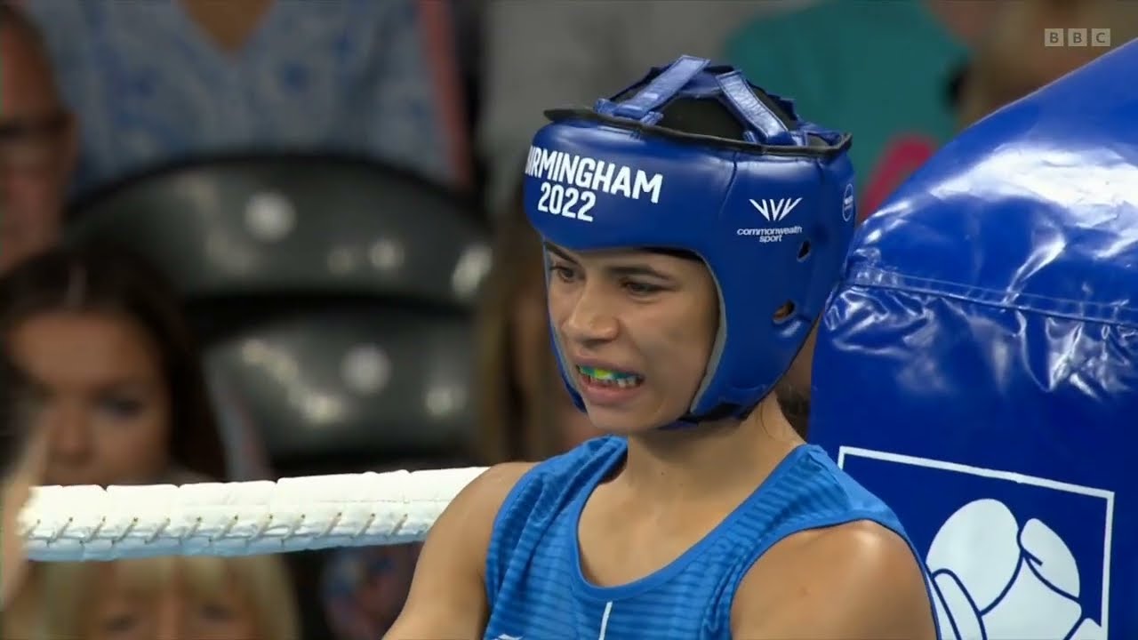 Carly McNaul Vs. Nikhat Zareen 2022 Commonwealth Games Final background