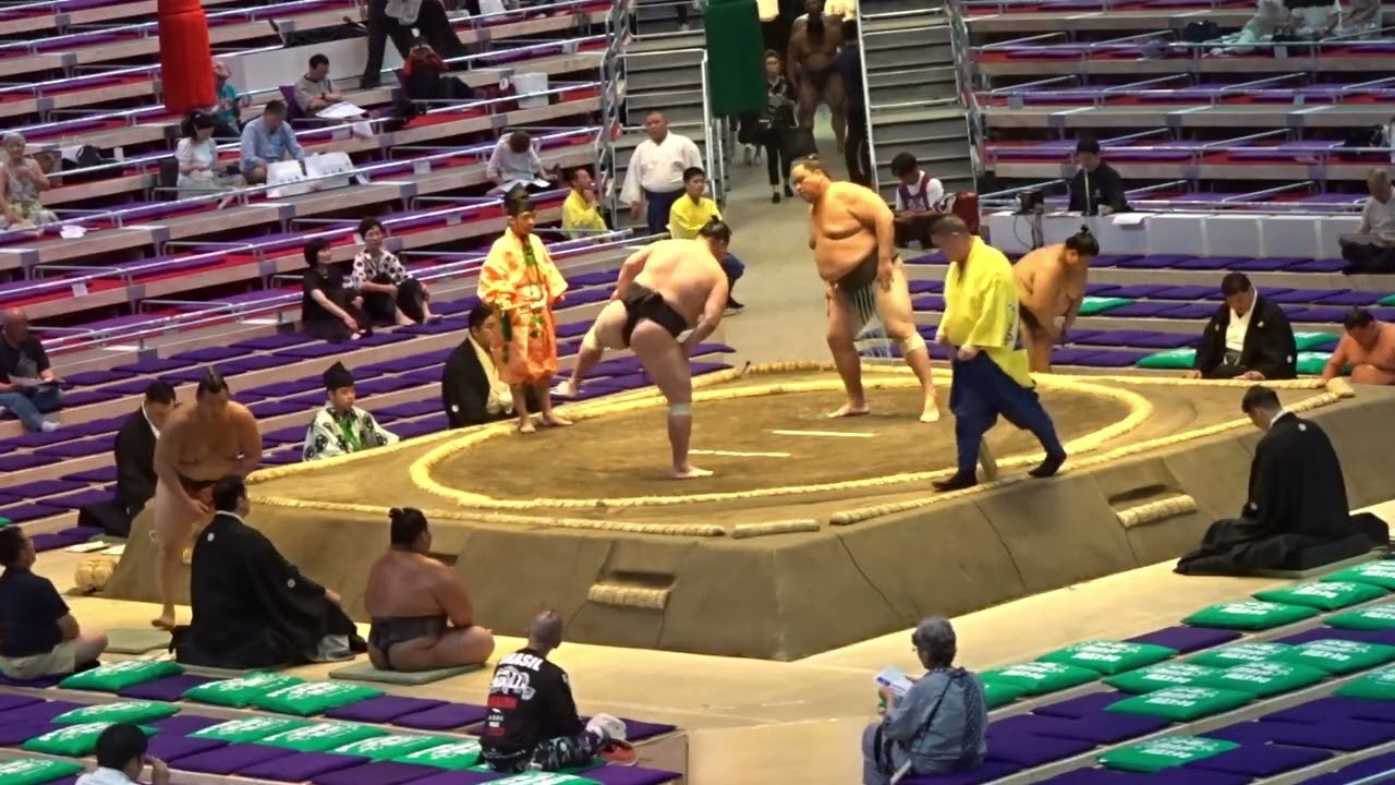 《三段目》結山×多良浪 関将竜×魁新丸 朝心誠×大錦龍 尼王×鷹翔 旭大海×夏野登岩 他【大相撲令和8年7月場所】7日目 sandanme【SUMO JUL DAY7】2026/07/18 名古屋場所 background