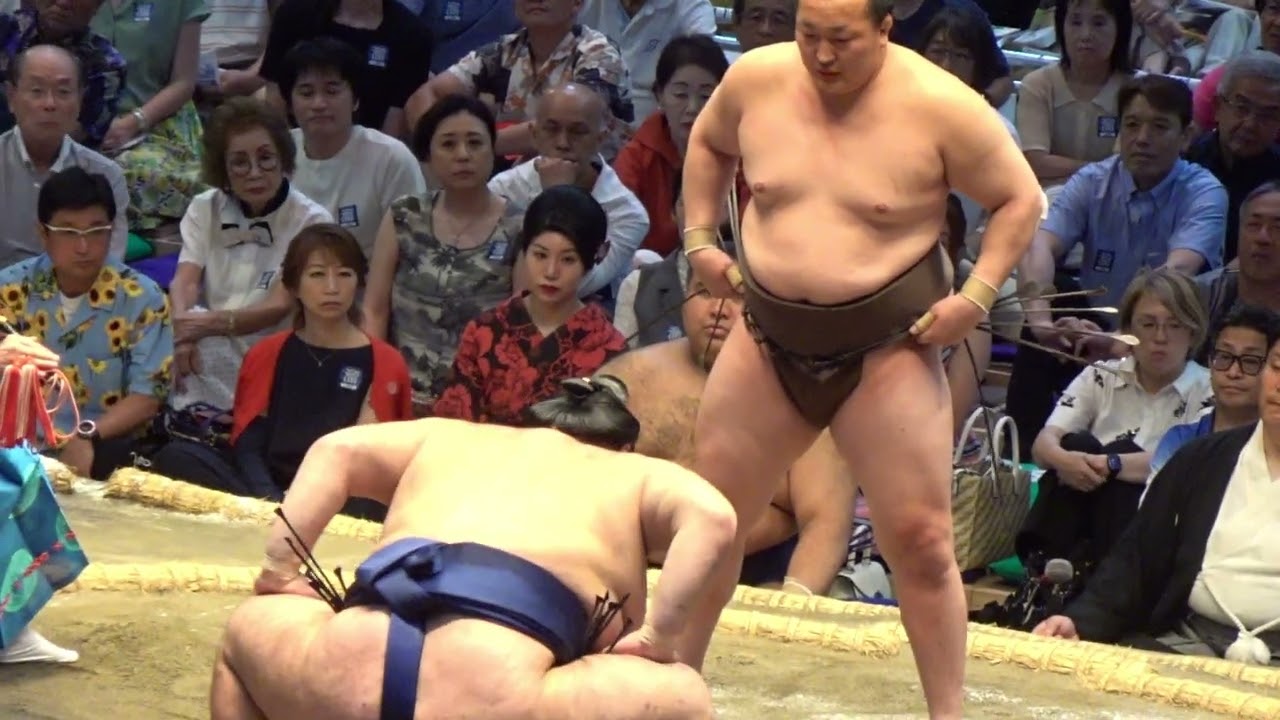 一意vs千代翔馬【大相撲令和8年7月場所】9日目【SUMO JUL DAY9】2026/07/20 名古屋場所 background